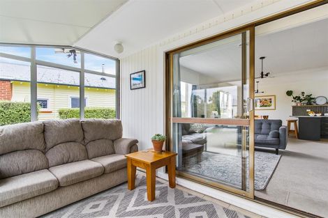 Photo of property in 69 Rhodes Street, Waimate, 7924