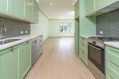 Photo of property in Hamilton Flats, 1/9 Hawker Street, Mount Victoria, Wellington, 6011