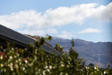 Photo of property in 54 Red Cottage Drive, Lake Hayes, Queenstown, 9304