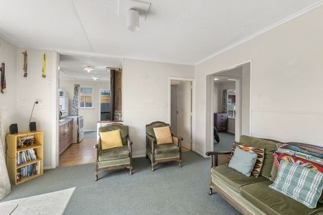 Photo of property in 160a Winchester Street, Levin, 5510