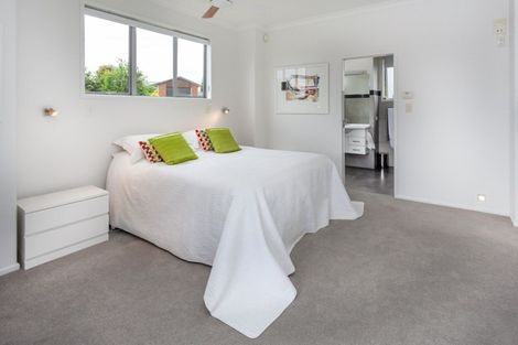 Photo of property in 100 Pacific View Drive, Whangamata, 3620