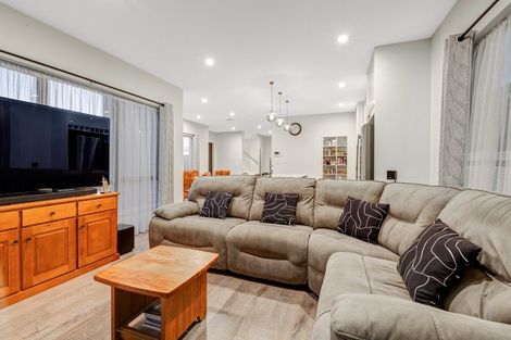 Photo of property in 3 Whale Bay Rise, Gulf Harbour, Whangaparaoa, 0930