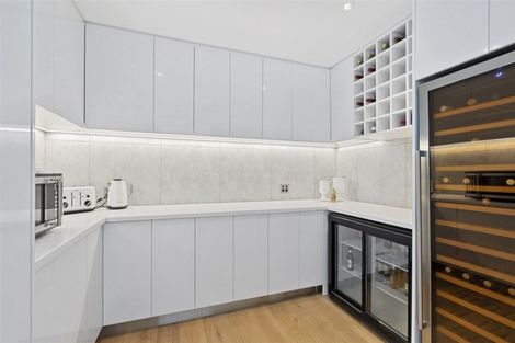 Photo of property in 8 Saint Barnabas Lane, Fendalton, Christchurch, 8052