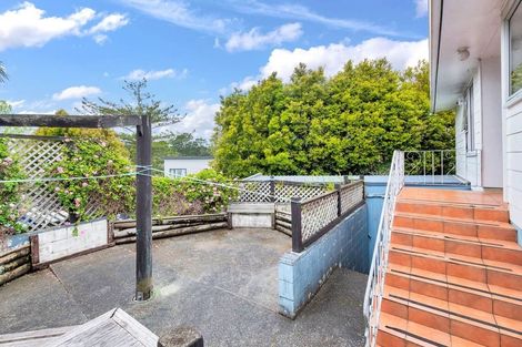 Photo of property in 1/6 Mcquoid Place, Glenfield, Auckland, 0629