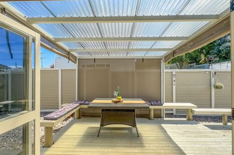 Photo of property in 152 Brunton Crescent, Thames, 3500