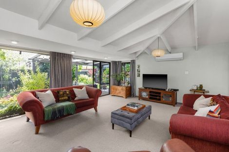 Photo of property in 21 Upham Crescent, Taradale, Napier, 4112