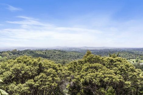 Photo of property in 318 Forest Road, Waiatarua, Auckland, 0612