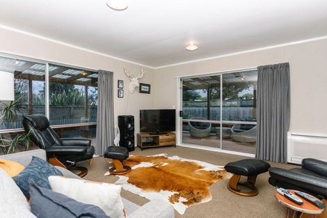 Photo of property in 17a Burns Street, Dannevirke, 4930