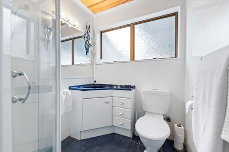 Photo of property in 2/743 Acacia Bay Road, Acacia Bay, Taupo, 3330