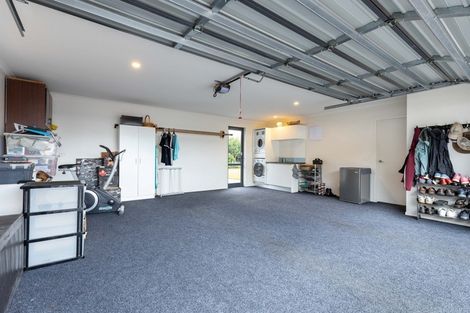 Photo of property in 25 Te Arakete Place, Hurworth, New Plymouth, 4310