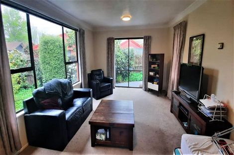 Photo of property in 1/16b Montclare Avenue, Ilam, Christchurch, 8041