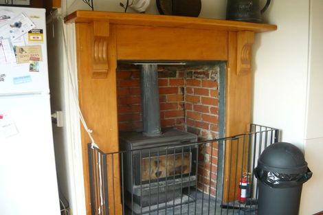 Photo of property in 52 Timaru Road, Waimate, 7924