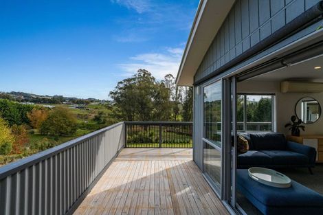 Photo of property in 140 Acacia Heights Drive, Acacia Bay, Taupo, 3385