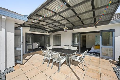 Photo of property in 19 Montrose Crescent, Huntington, Hamilton, 3210