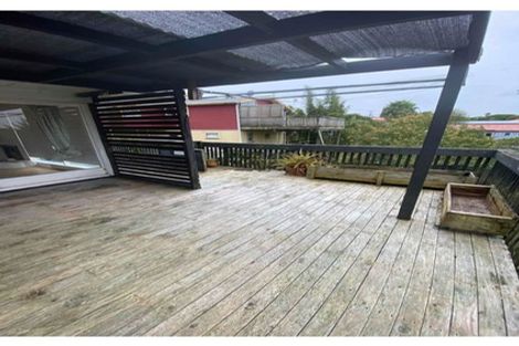 Photo of property in 443 Don Buck Road, Massey, Auckland, 0614