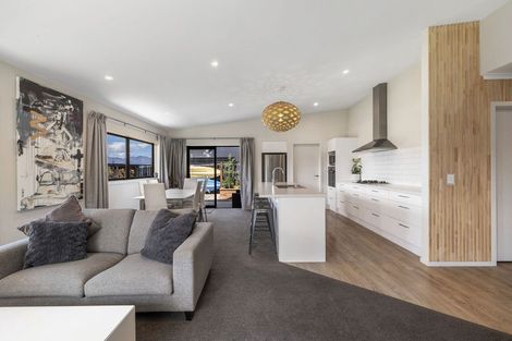 Photo of property in 12 Sawdon Street, Wanaka, 9305