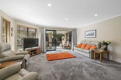 Photo of property in 4 Bayview Park Lane, Orewa, 0931