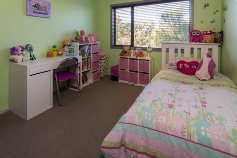 Photo of property in 124a Mataraki Place, Wanaka, 9305