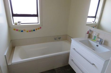 Photo of property in 156 Avonhead Road, Avonhead, Christchurch, 8042