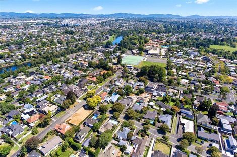 Photo of property in 14 Strowan Avenue, Fairfield, Hamilton, 3214