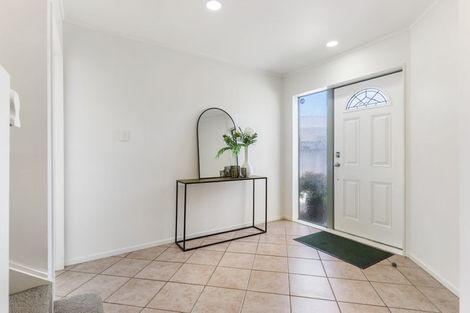 Photo of property in 2/67 Andrew Road, Howick, Auckland, 2010