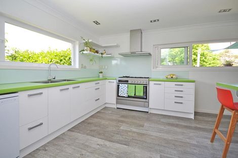 Photo of property in 2/3 County Road, Torbay, Auckland, 0630