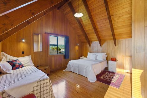 Photo of property in 11 Waiheke Street, Waikanae Beach, Waikanae, 5036