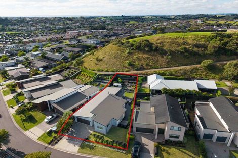 Photo of property in 22 Knoll Rise, Pukekohe, 2120
