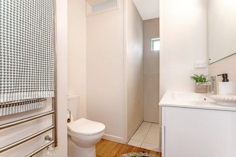 Photo of property in 4 Lysnar Street, Okitu, Gisborne, 4010