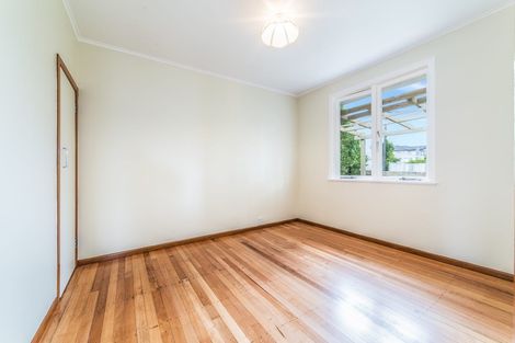 Photo of property in 6 Powell Place, Henderson, Auckland, 0610
