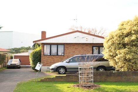 Photo of property in 1/57 Blake Road, Mangere East, Auckland, 2024