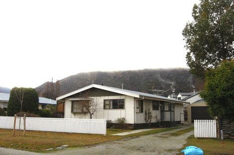Photo of property in 9 Adamson Drive, Arrowtown, 9302