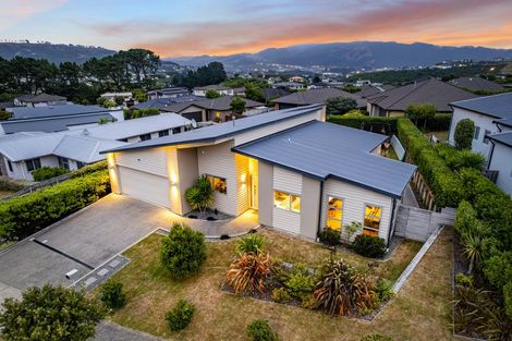 Photo of property in 28 Nelson Avenue, Aotea, Porirua, 5024