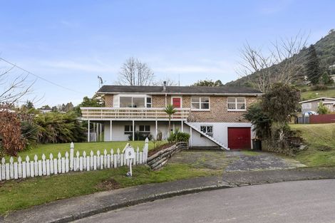 Photo of property in 5 Henry Street, Western Heights, Rotorua, 3015