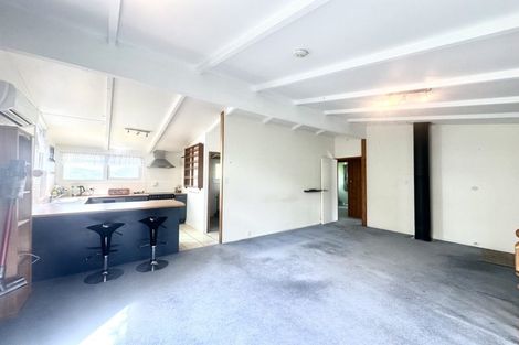 Photo of property in 89 Thurleigh Grove, Karori, Wellington, 6012