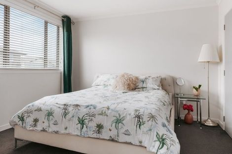 Photo of property in Waterview Estate, 8/4 Greystone Place, Omokoroa, 3114