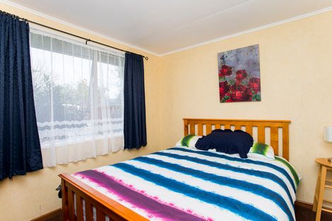 Photo of property in 11 Park Road, Patutahi, Gisborne, 4072