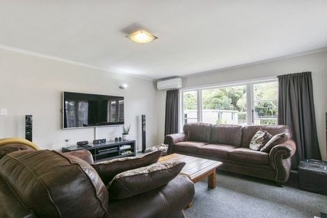 Photo of property in 4 Coast Road, Wainuiomata, Lower Hutt, 5014