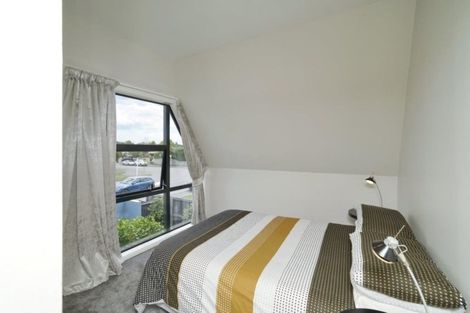 Photo of property in 76a Memorial Avenue, Ilam, Christchurch, 8053