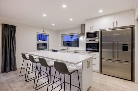 Photo of property in 7 Hoiho Place, Papamoa, 3118