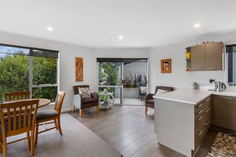 Photo of property in 8a Woodlau Rise, Huntsbury, Christchurch, 8022