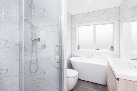 Photo of property in 65 Mount Marua Way, Timberlea, Upper Hutt, 5018