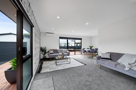 Photo of property in 15 Jade Place, Bell Block, New Plymouth, 4312