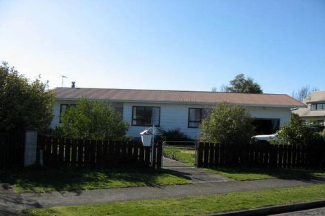 Photo of property in 9 Loasby Place, Greytown, 5712