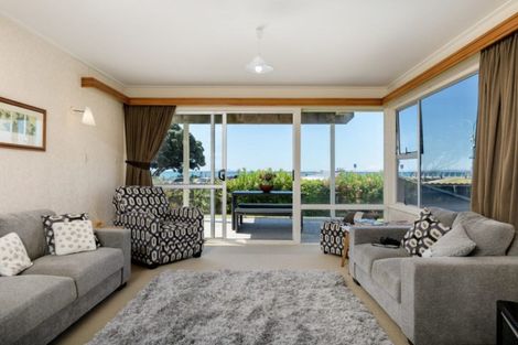 Photo of property in 18 Marine Parade, Mount Maunganui, 3116