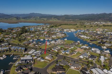Photo of property in 16 Arawa Lane, Whitianga, 3510