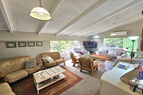 Photo of property in 5 Cargill Place, Frankleigh Park, New Plymouth, 4310