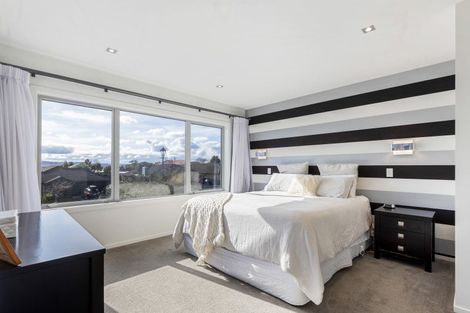 Photo of property in 28 Ernest Kemp Rise, Wharewaka, Taupo, 3330