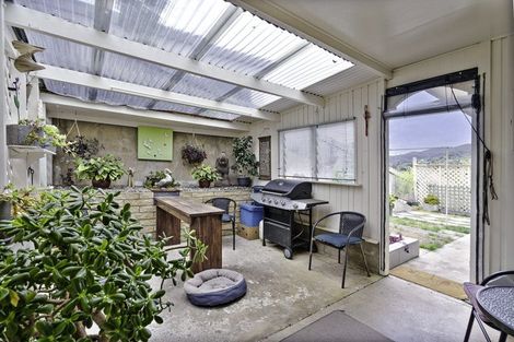 Photo of property in 52 Hilltop Avenue, Morningside, Whangarei, 0110