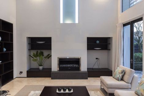 Photo of property in 100a Glandovey Road, Fendalton, Christchurch, 8052